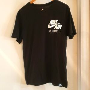 Men's distressed tee